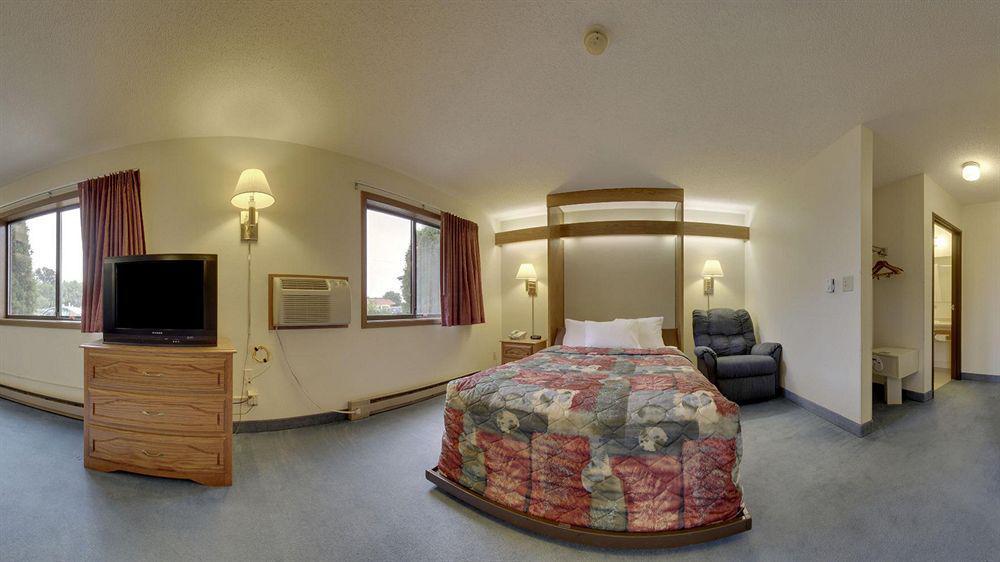 Super 8 By Wyndham Green Bay Near Stadium Exteriör bild